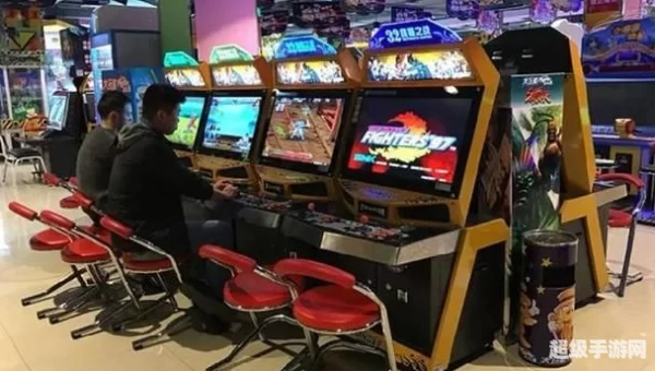 游戏厅里的游戏机